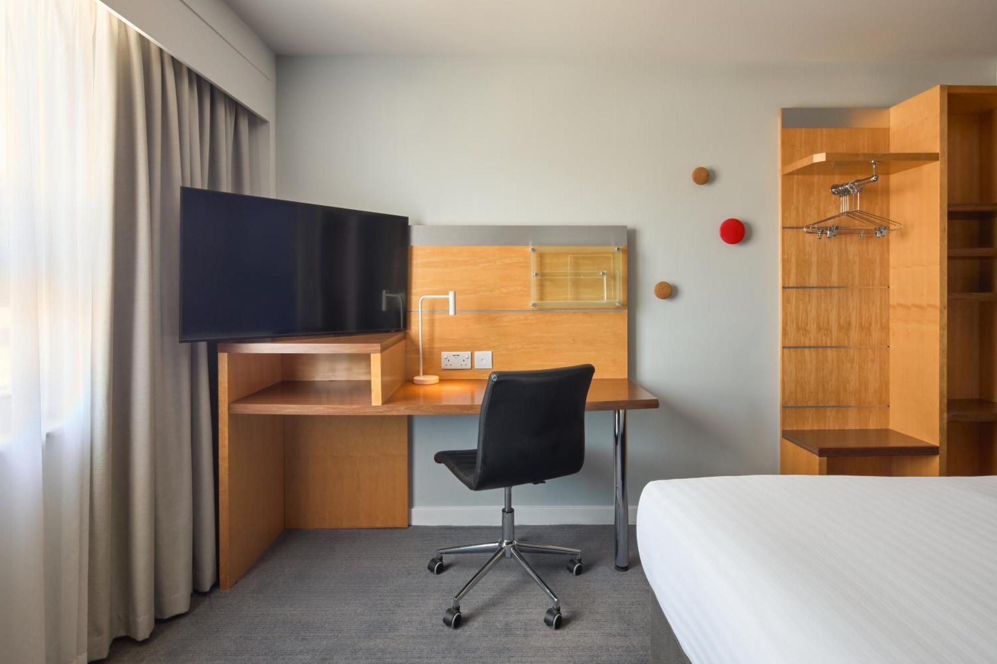 Standard Twin Room with Free Hot Breakfast,1693273147:JPEG